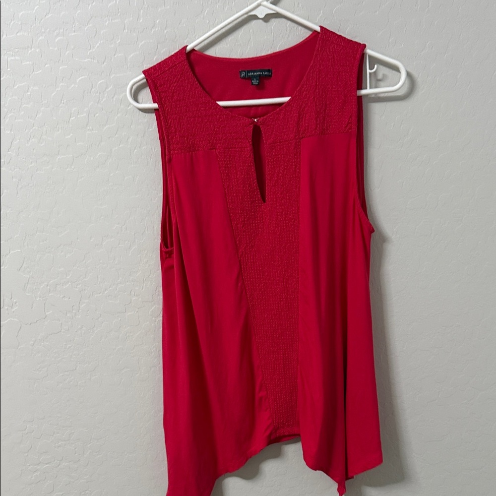 Adrianna Papell Red Sleeveless Keyhole Tank